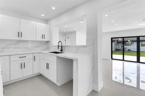 13930 Van Buren Street Miami FL 33176