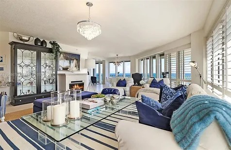 19950 Beach Road Jupiter FL 33469