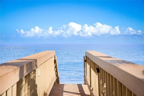 19950 Beach Road Jupiter FL 33469