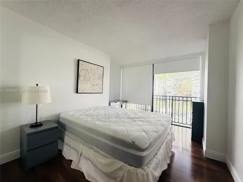 17011 N Bay Road Sunny Isles Beach FL 33160