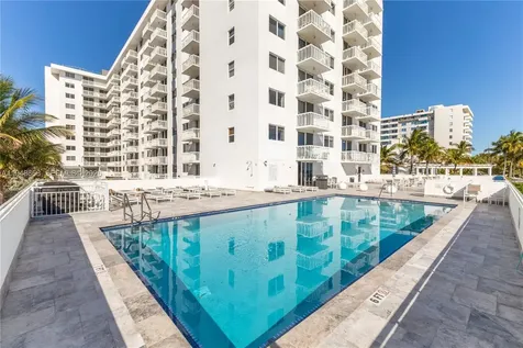 401 Ocean Drive Miami Beach FL 33139