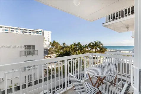 401 Ocean Drive Miami Beach FL 33139