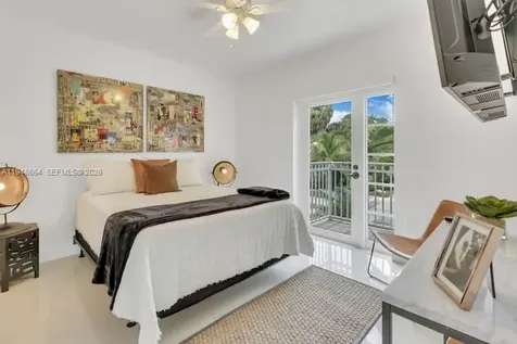 290 Sunrise Key Biscayne FL 33149
