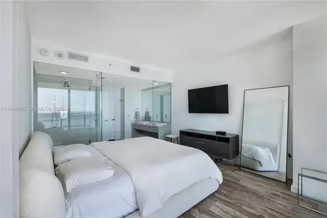 650 NE 32nd Street Miami FL 33137