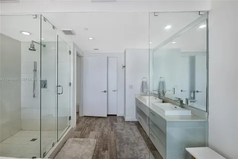 650 NE 32nd Street Miami FL 33137