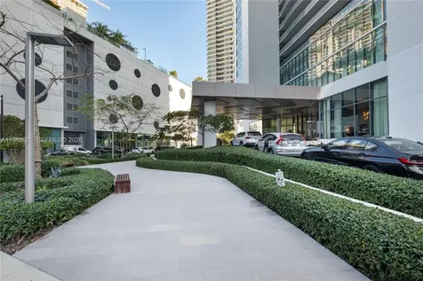 650 NE 32nd Street Miami FL 33137
