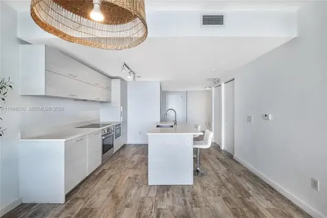 650 NE 32nd Street Miami FL 33137