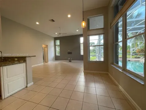 4023 Turnstone Court Weston FL 33331