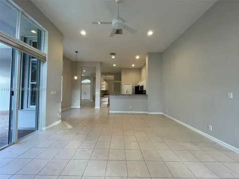 4023 Turnstone Court Weston FL 33331
