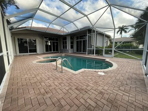 4023 Turnstone Court Weston FL 33331