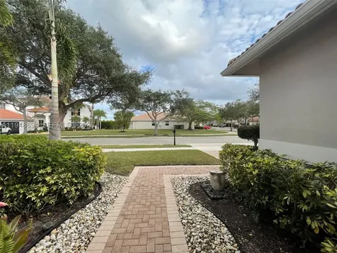 4023 Turnstone Court Weston FL 33331