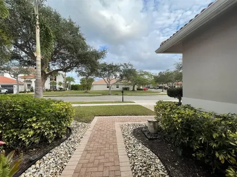 4023 Turnstone Court Weston FL 33331