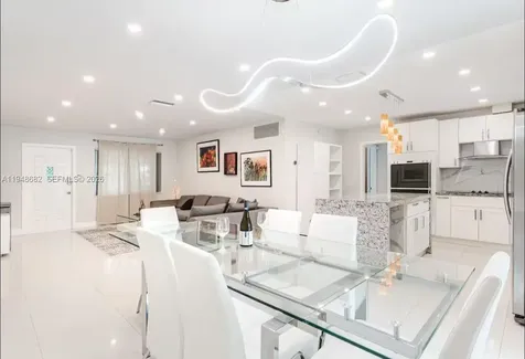 4017 Monroe Street Hollywood FL 33021