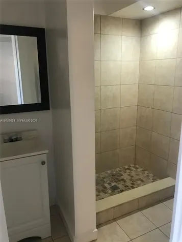 8040 N Colony Circle N Tamarac FL 33321