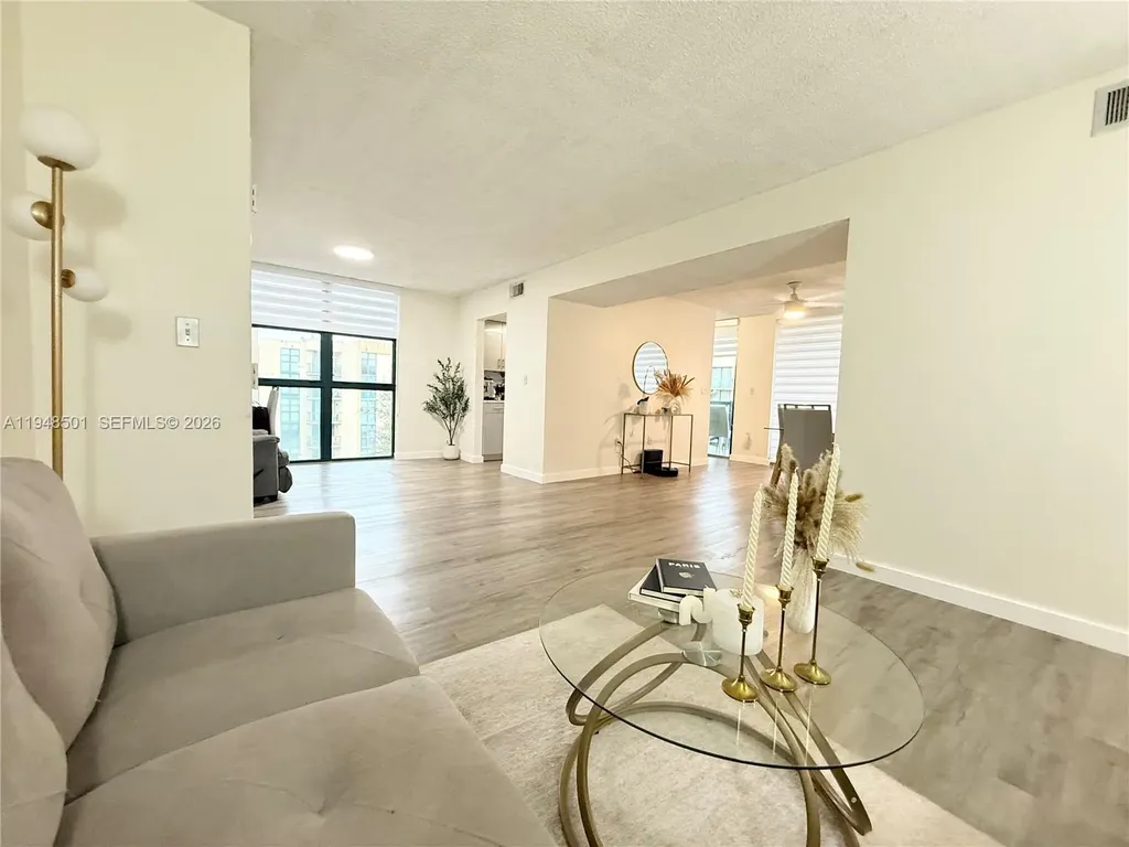 11800 SW 18th Street Miami FL 33175