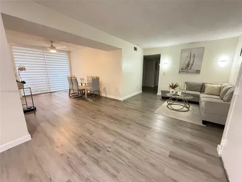 11800 SW 18th Street Miami FL 33175