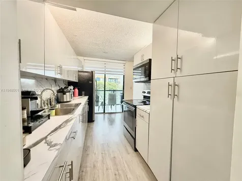 11800 SW 18th Street Miami FL 33175