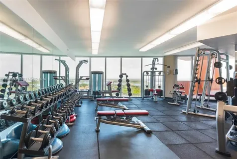 300 S Pointe Drive Miami Beach FL 33139