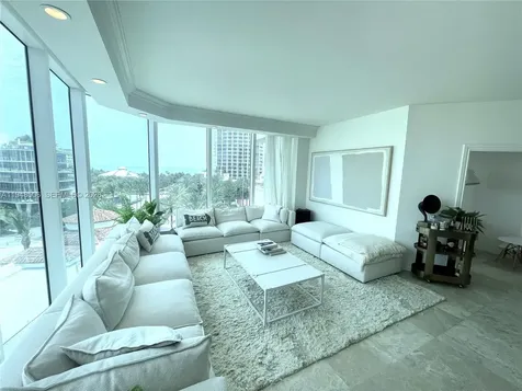 300 S Pointe Drive Miami Beach FL 33139