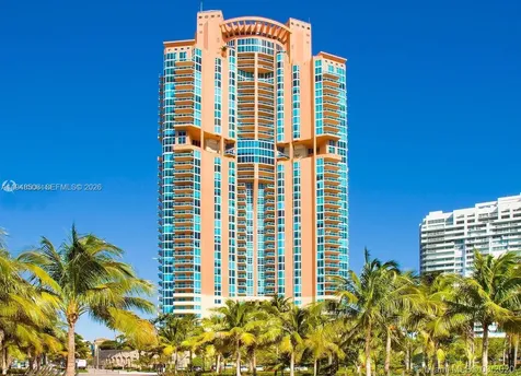 300 S Pointe Drive Miami Beach FL 33139