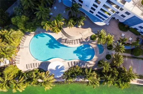 1330 West Avenue Miami Beach FL 33139