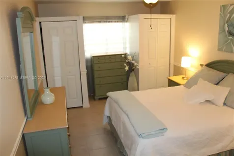 5620 SW 3rd Place Margate FL 33068
