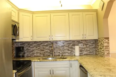 5620 SW 3rd Place Margate FL 33068