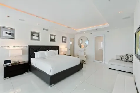 1040 Biscayne Boulevard Miami FL 33132