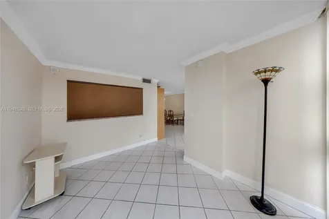 2017 S Ocean Drive Hallandale Beach FL 33009