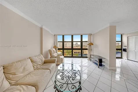 2017 S Ocean Drive Hallandale Beach FL 33009