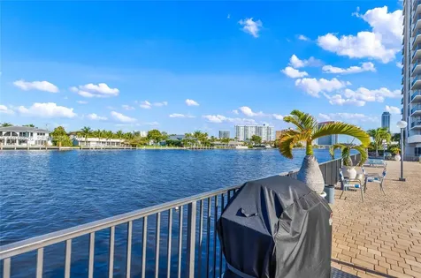 2017 S Ocean Drive Hallandale Beach FL 33009
