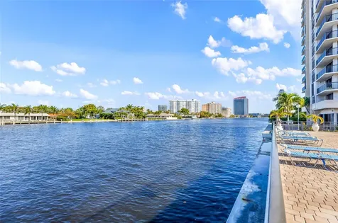2017 S Ocean Drive Hallandale Beach FL 33009