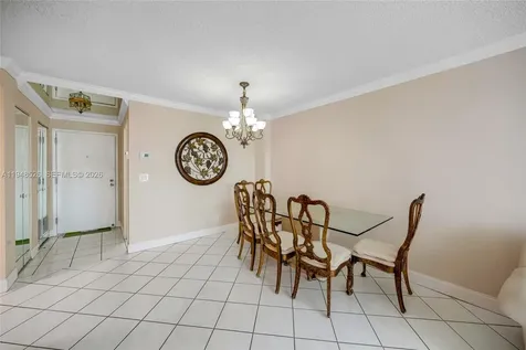 2017 S Ocean Drive Hallandale Beach FL 33009