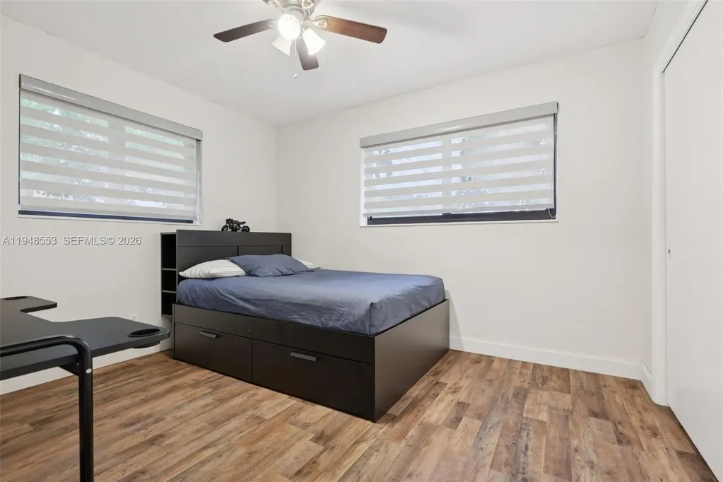 5301 Pierce Street Hollywood FL 33021