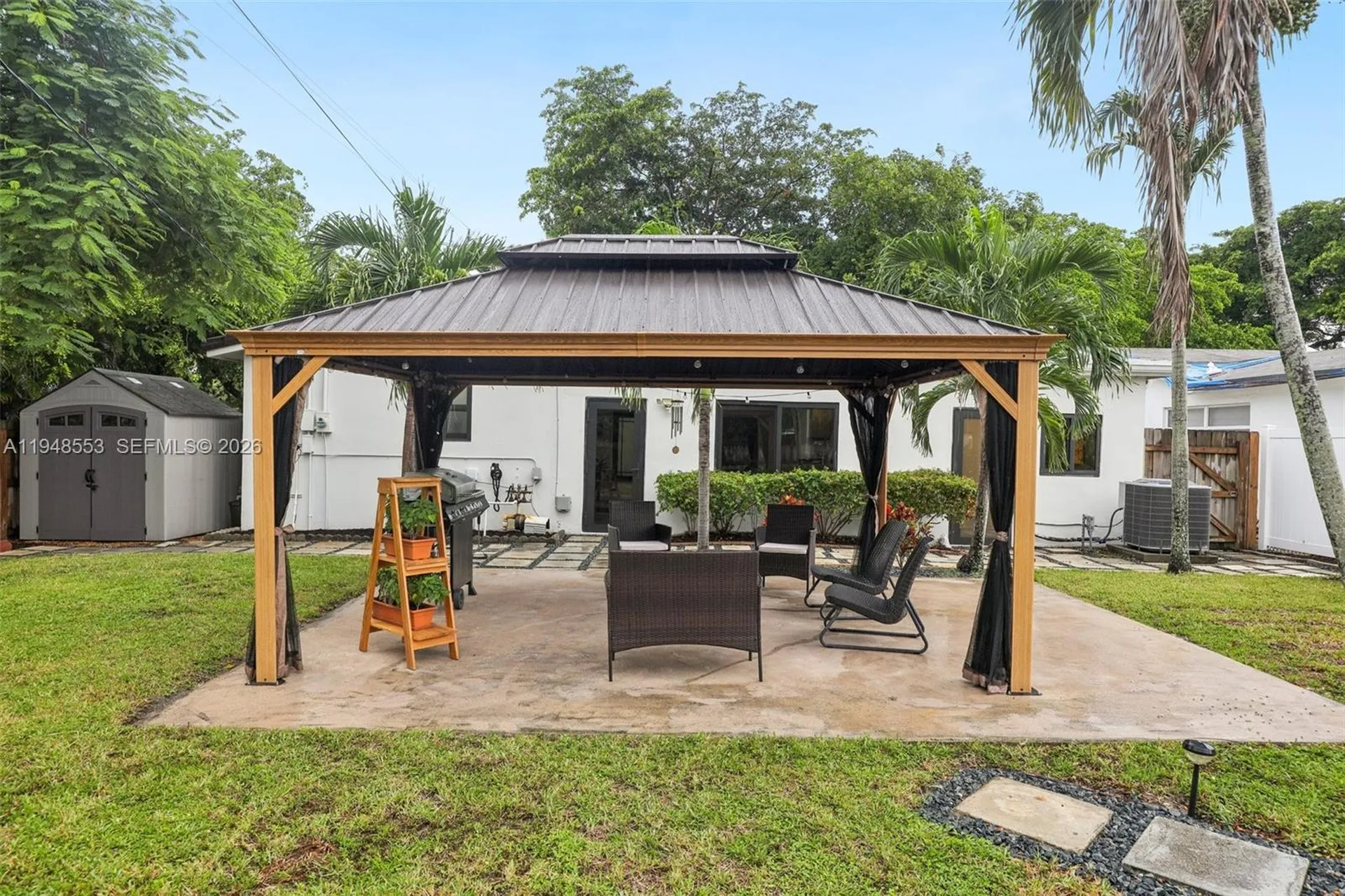 5301 Pierce Street Hollywood FL 33021