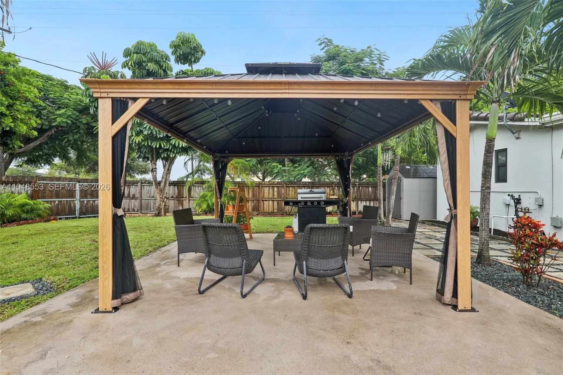 5301 Pierce Street Hollywood FL 33021
