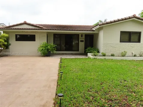 5301 Pierce Street Hollywood FL 33021