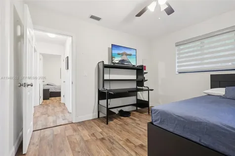 5301 Pierce Street Hollywood FL 33021
