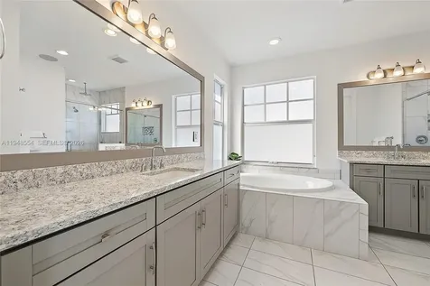 165 Bonnette Hunt Club Lane Palm Beach Gardens FL 33418