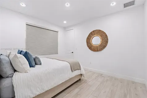 165 Bonnette Hunt Club Lane Palm Beach Gardens FL 33418