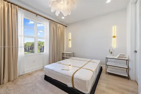 165 Bonnette Hunt Club Lane Palm Beach Gardens FL 33418