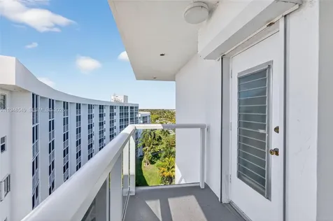 2731 NE 14th Street Causeway Pompano Beach FL 33062