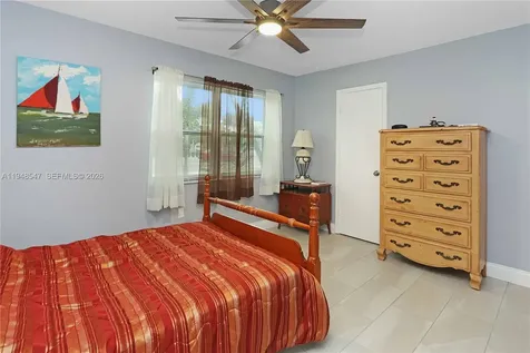 1308 Hollywood Boulevard Hollywood FL 33019