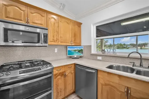 19211 NW 88th Court Hialeah FL 33018