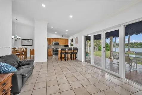 19211 NW 88th Court Hialeah FL 33018