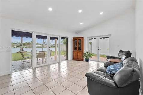 19211 NW 88th Court Hialeah FL 33018