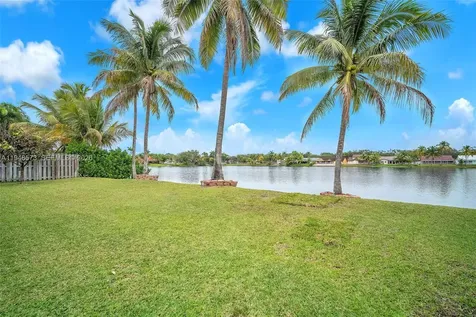 19211 NW 88th Court Hialeah FL 33018