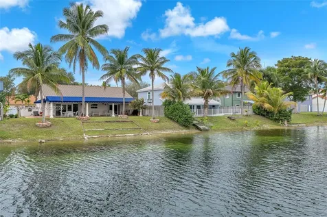 19211 NW 88th Court Hialeah FL 33018
