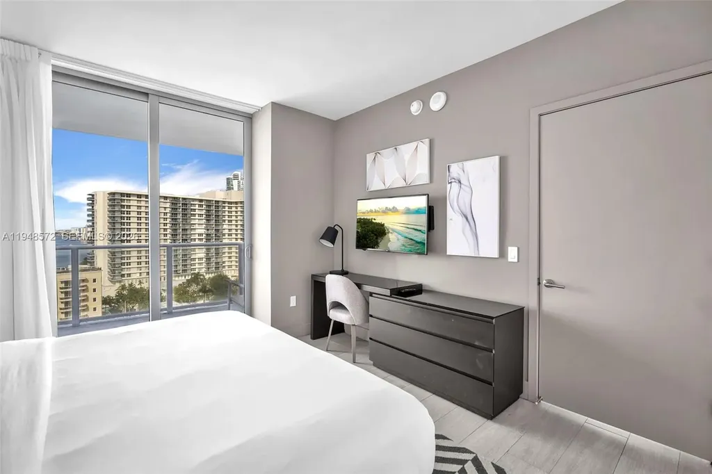 4010 S Ocean Drive Hollywood FL 33019