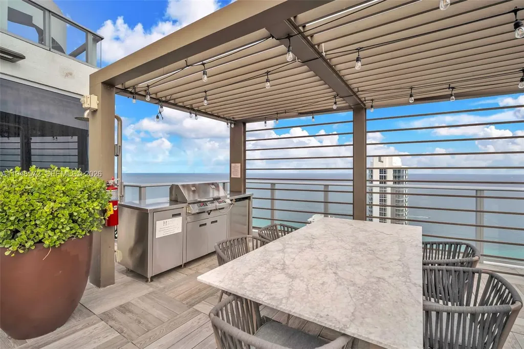 4010 S Ocean Drive Hollywood FL 33019